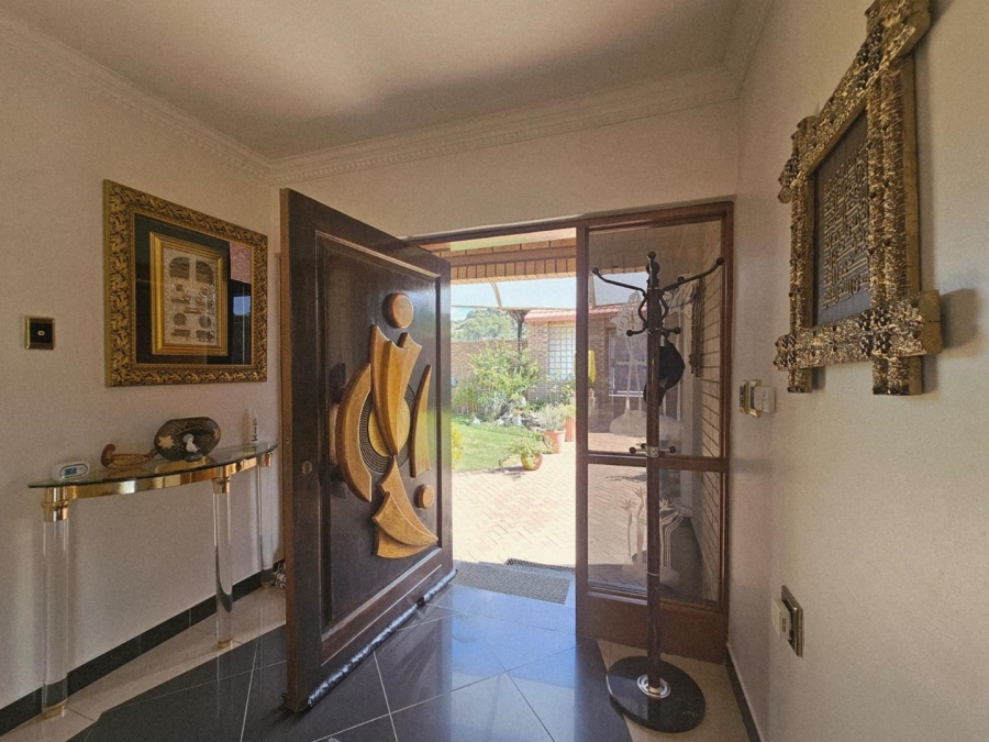 4 Bedroom Property for Sale in Ladybrand Free State